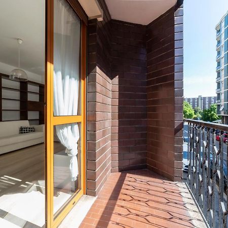 Cenisio M5 Lovely Apartment - With Balcony! Milan Bagian luar foto